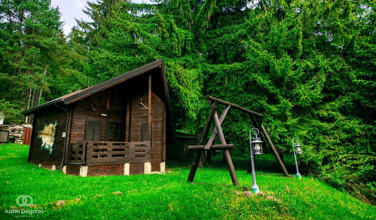 Pensiunea Vanatorul Vatra Dornei Exterior foto